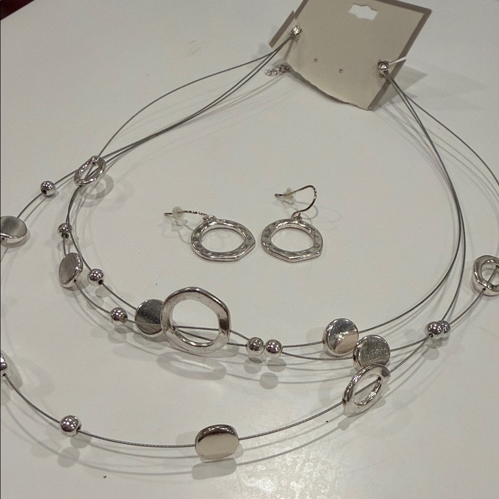 Elegant Silver Necklace and Earring Set